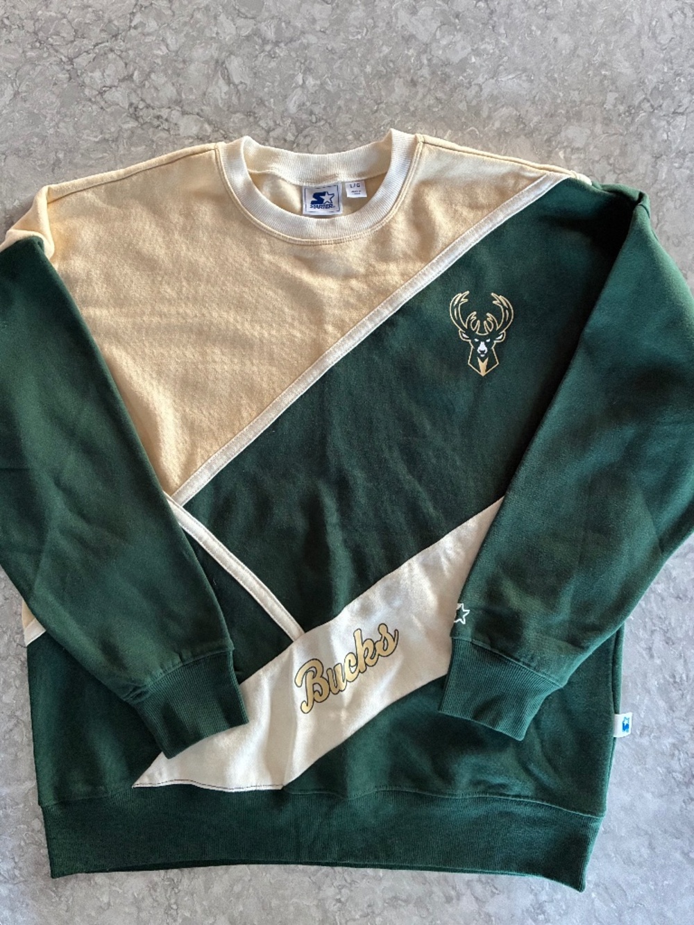 Starter Milwaukee Bucks Sweatshirt Women’s Size Large